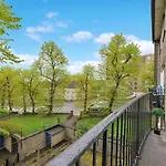 Asthet London Spacious 3 Bed Duplex Near City Center